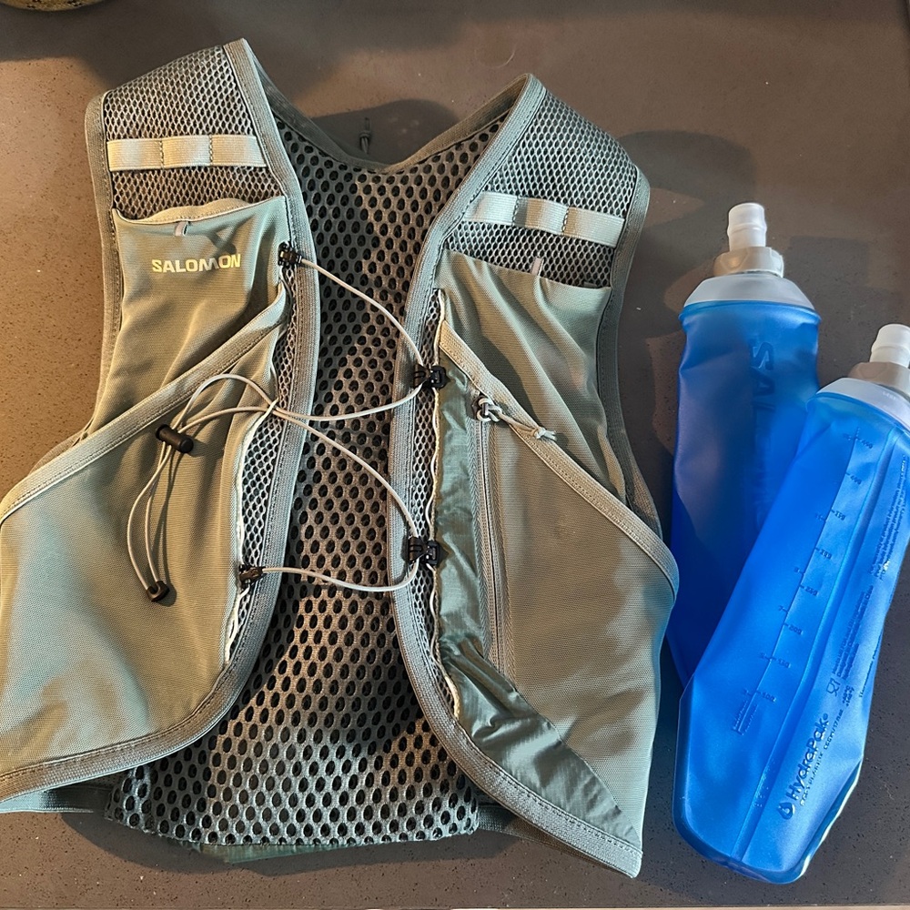 *SOLD* Salomon Active Skin 8 Running Vest